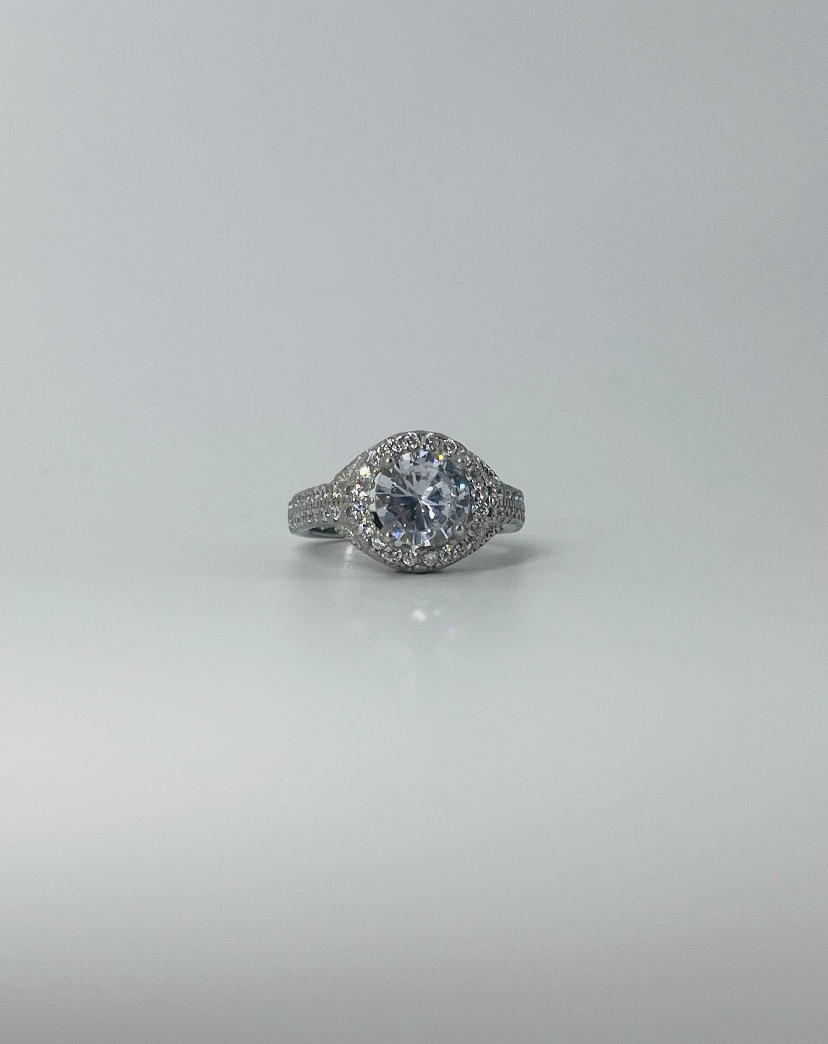 Royal Solitaire Ring