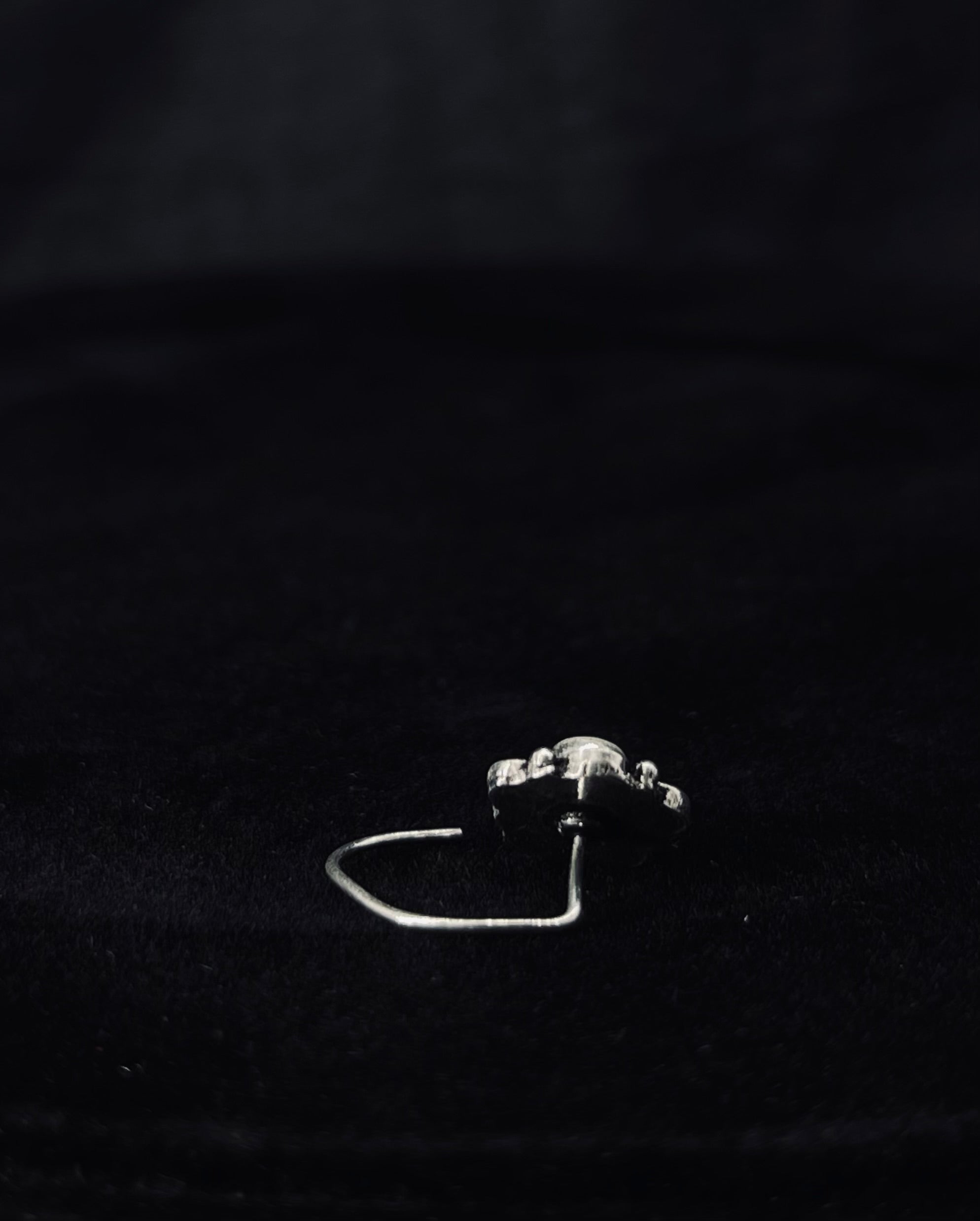 Emerald Fall Nose Pin