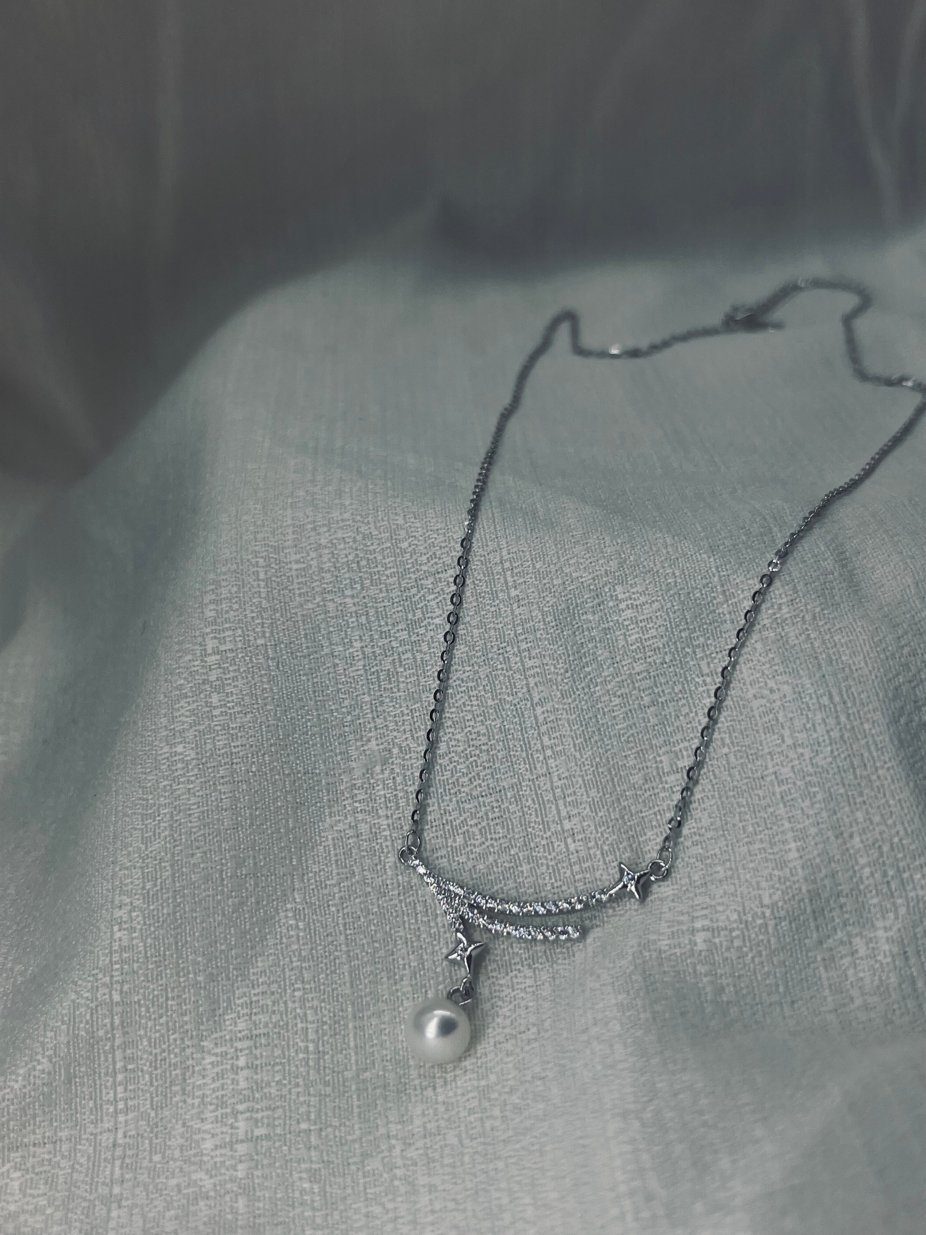 Pearl on a Arc Necklace