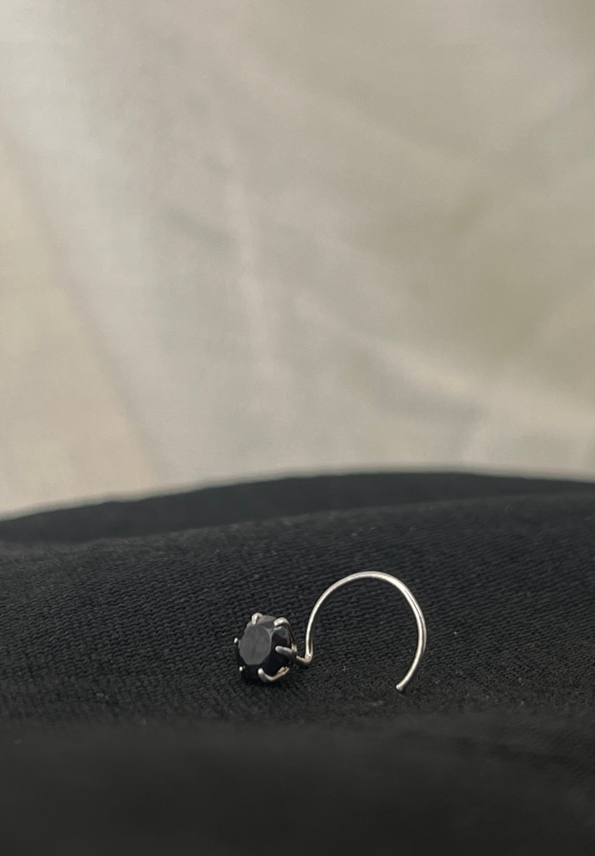 Black Stone Nose Pin (3.5 mm)