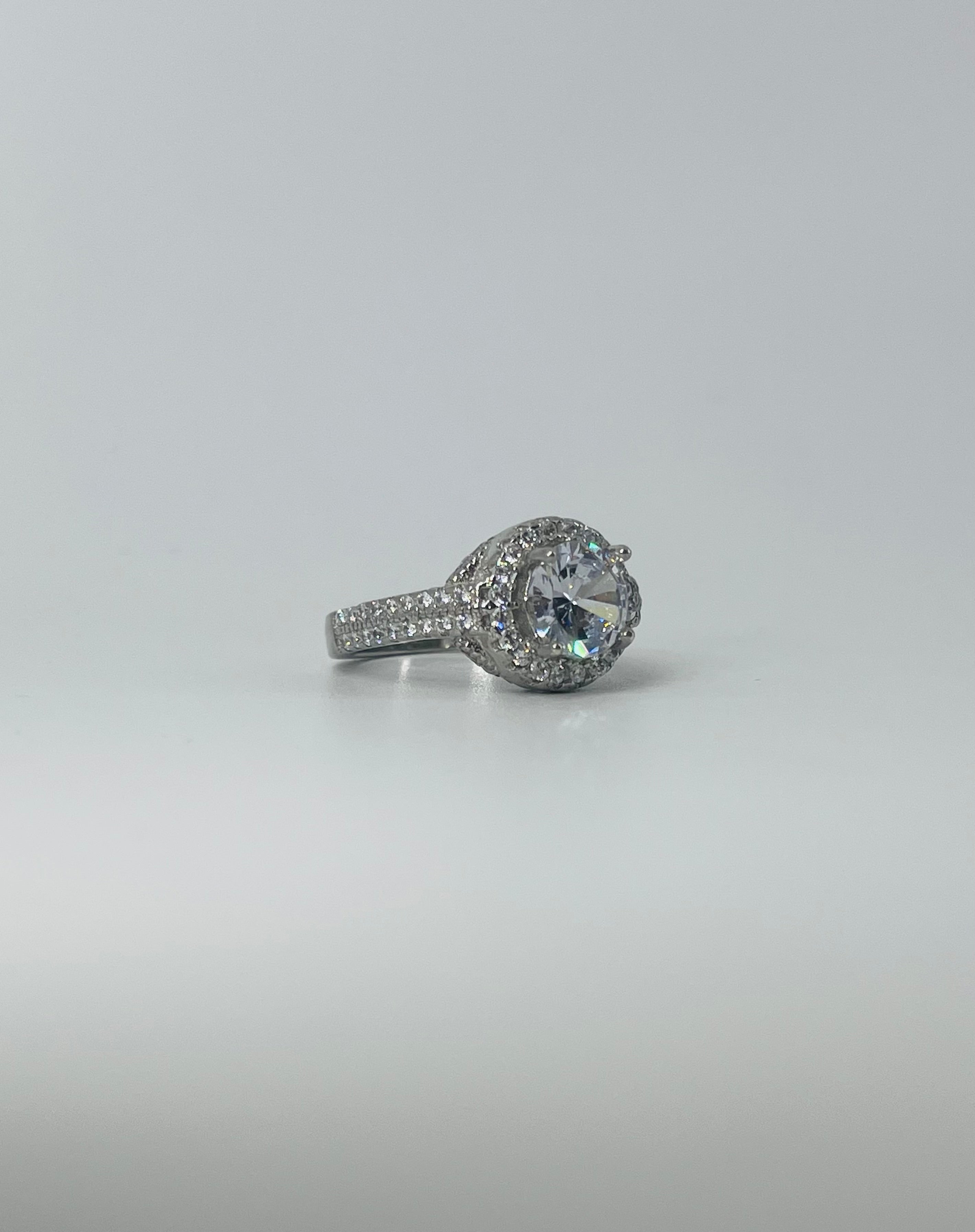 Royal Solitaire Ring