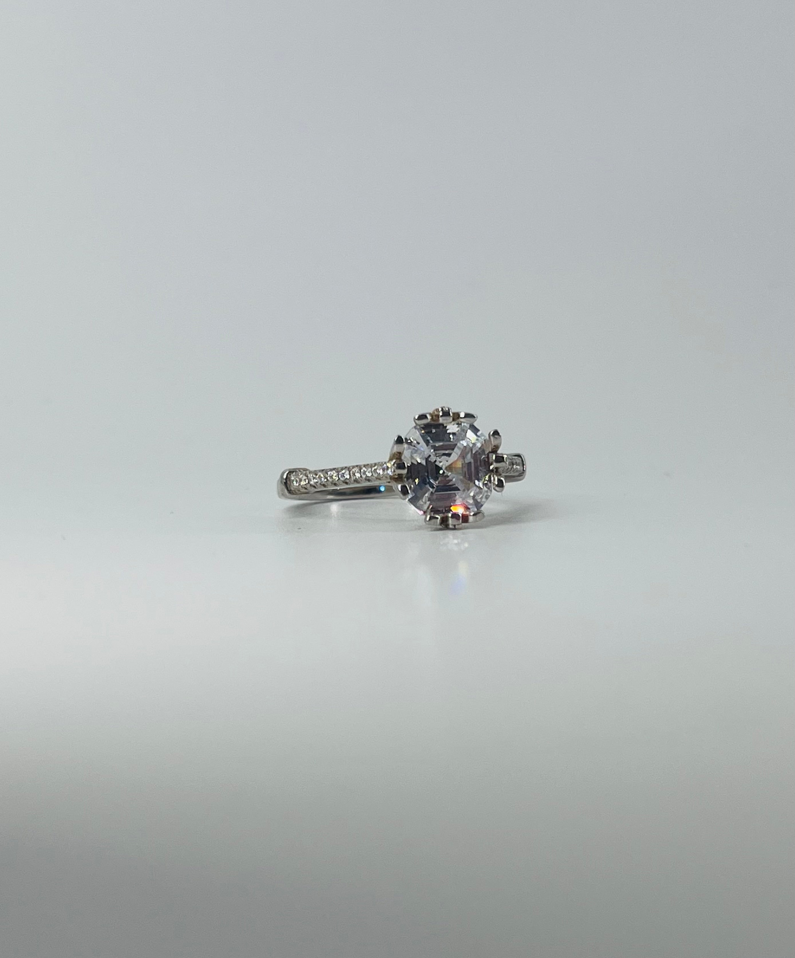 Diamond Echo Crown Ring