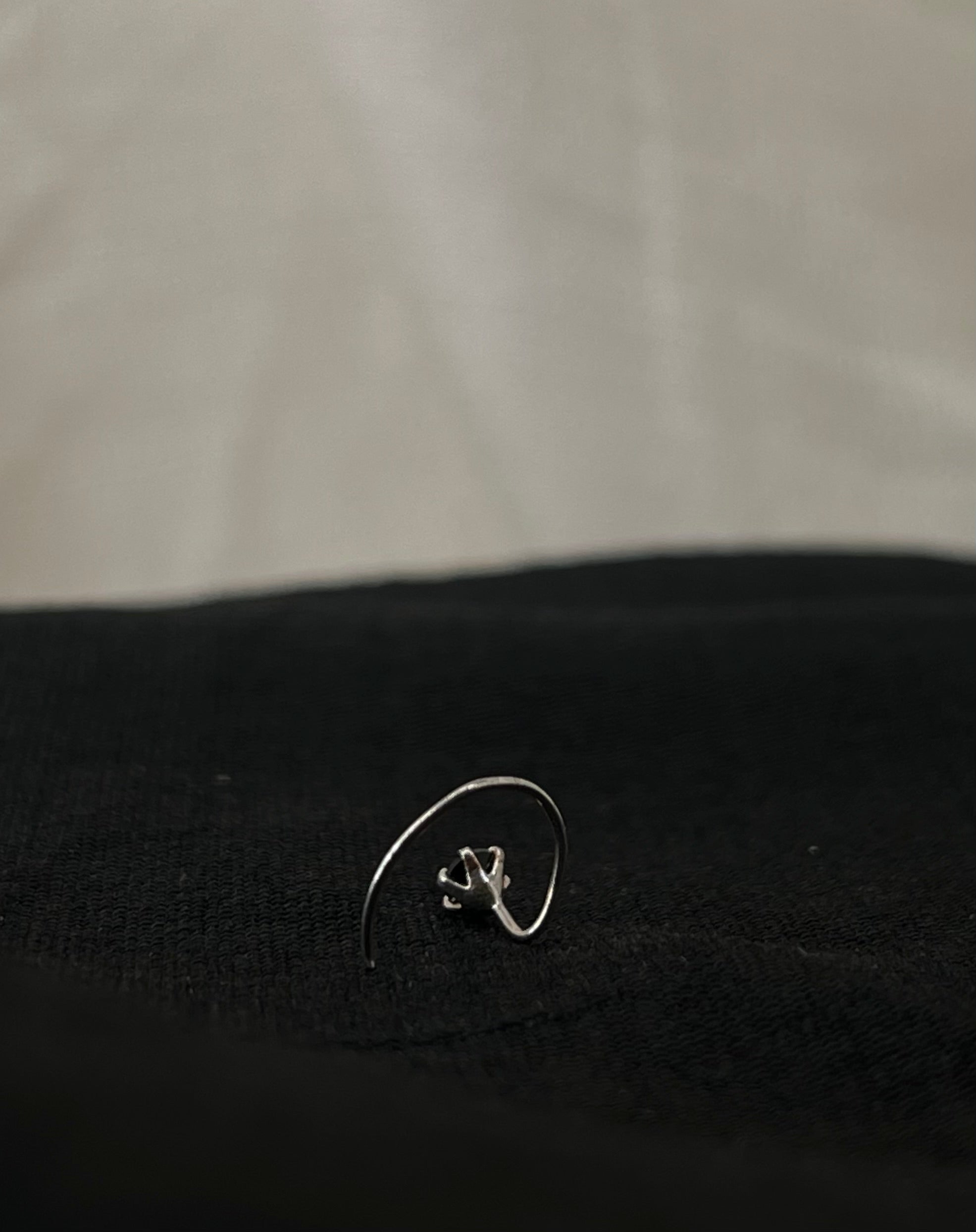 Black Stone Nose Pin (2 mm)