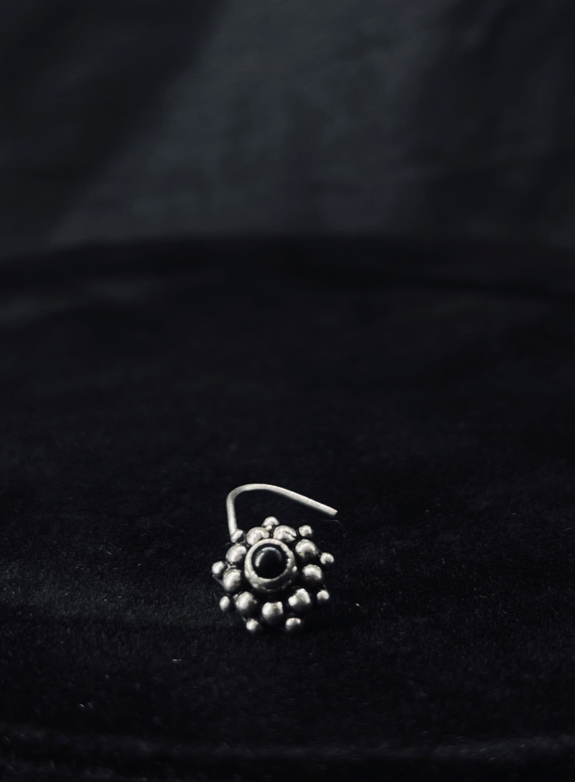 Black Stone Blossom Nose Pin