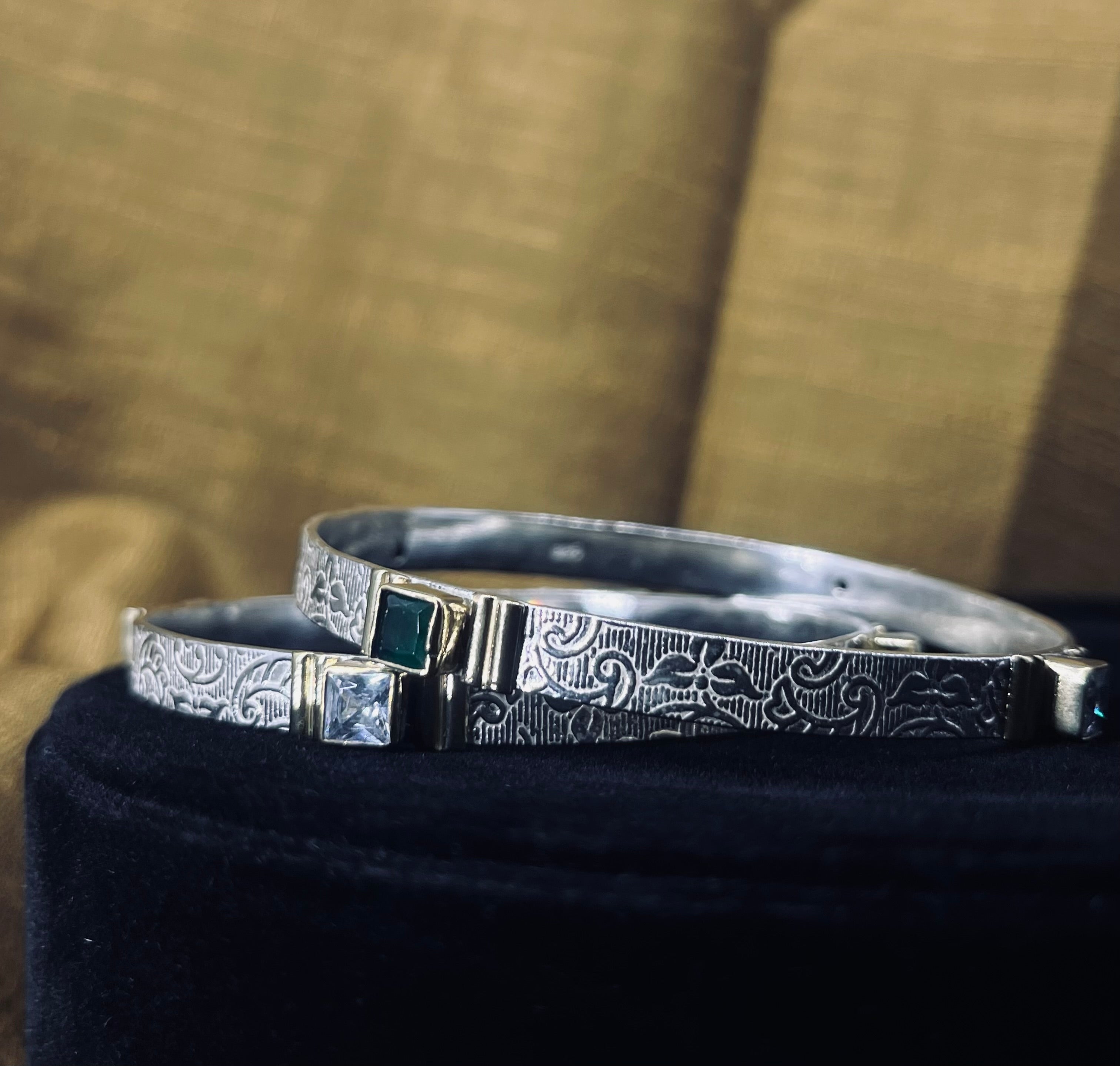 Tricolour Flora Bangles