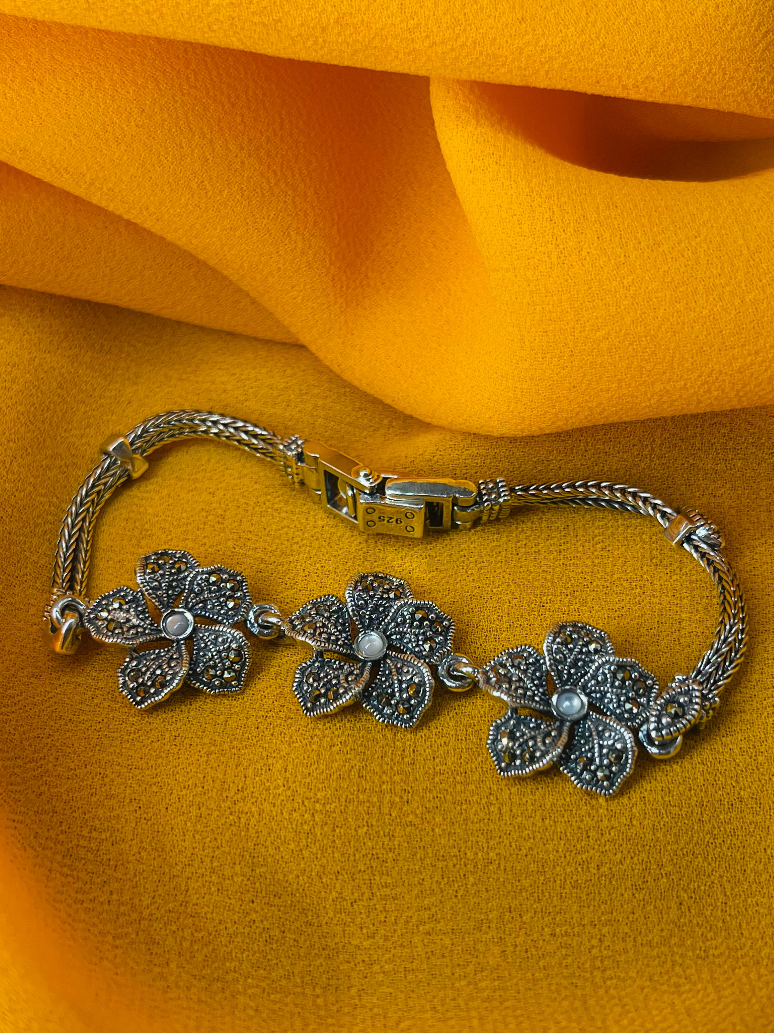 3 Flower Blossom Bracelet