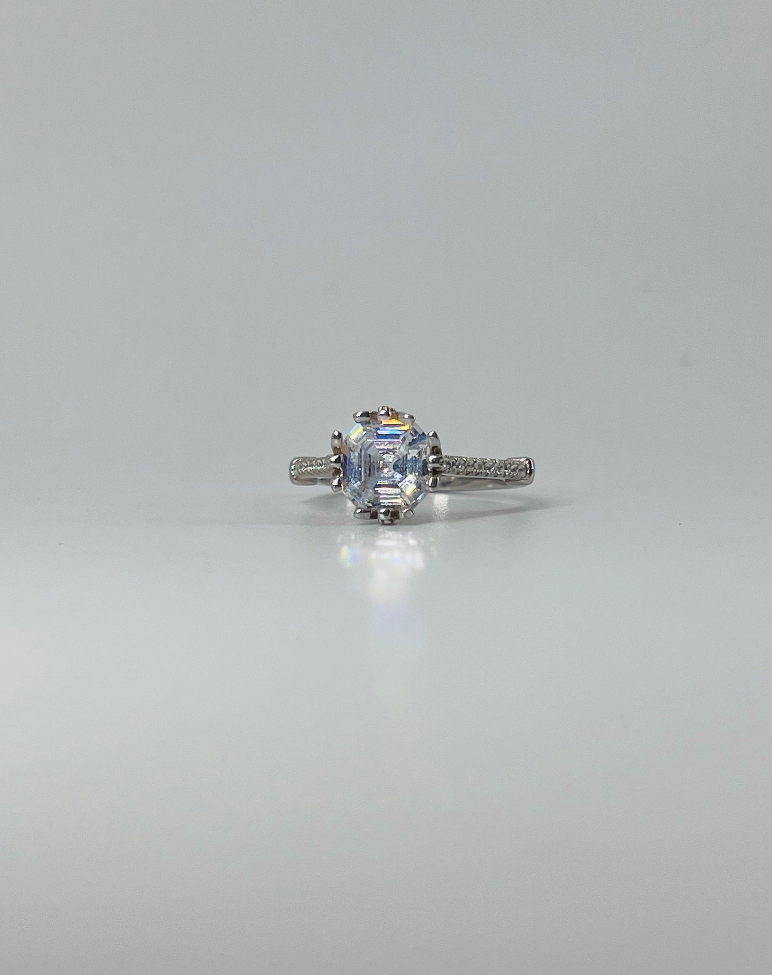 Diamond Echo Crown Ring