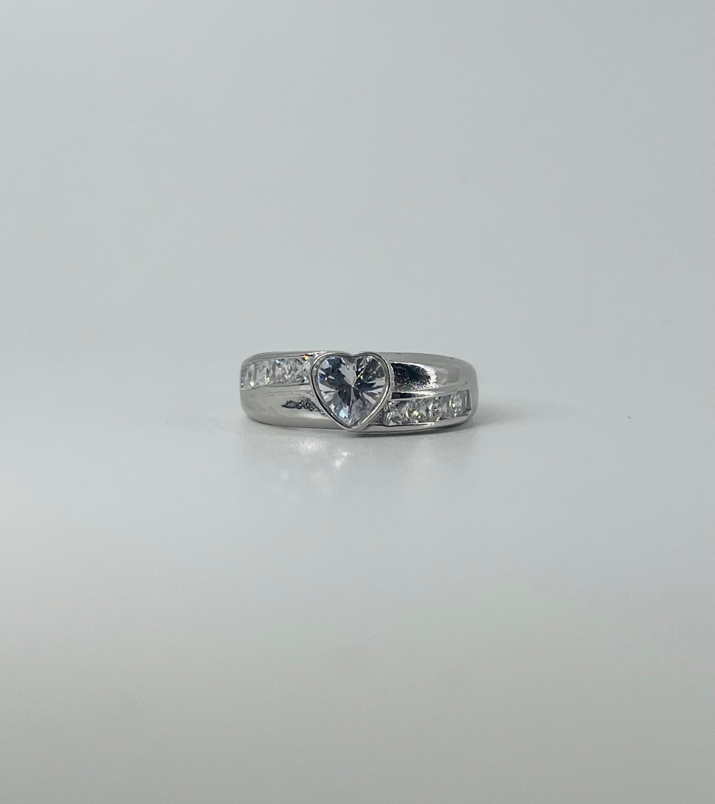 Diamond Heart Eternal Ring