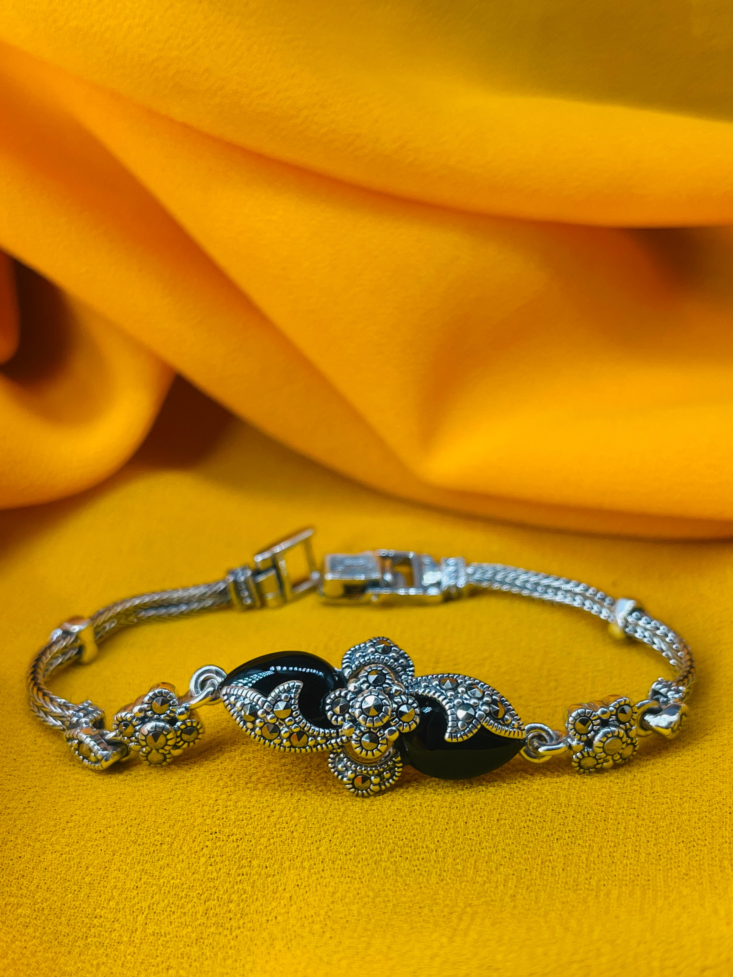 Black Stone Paradise Bracelet