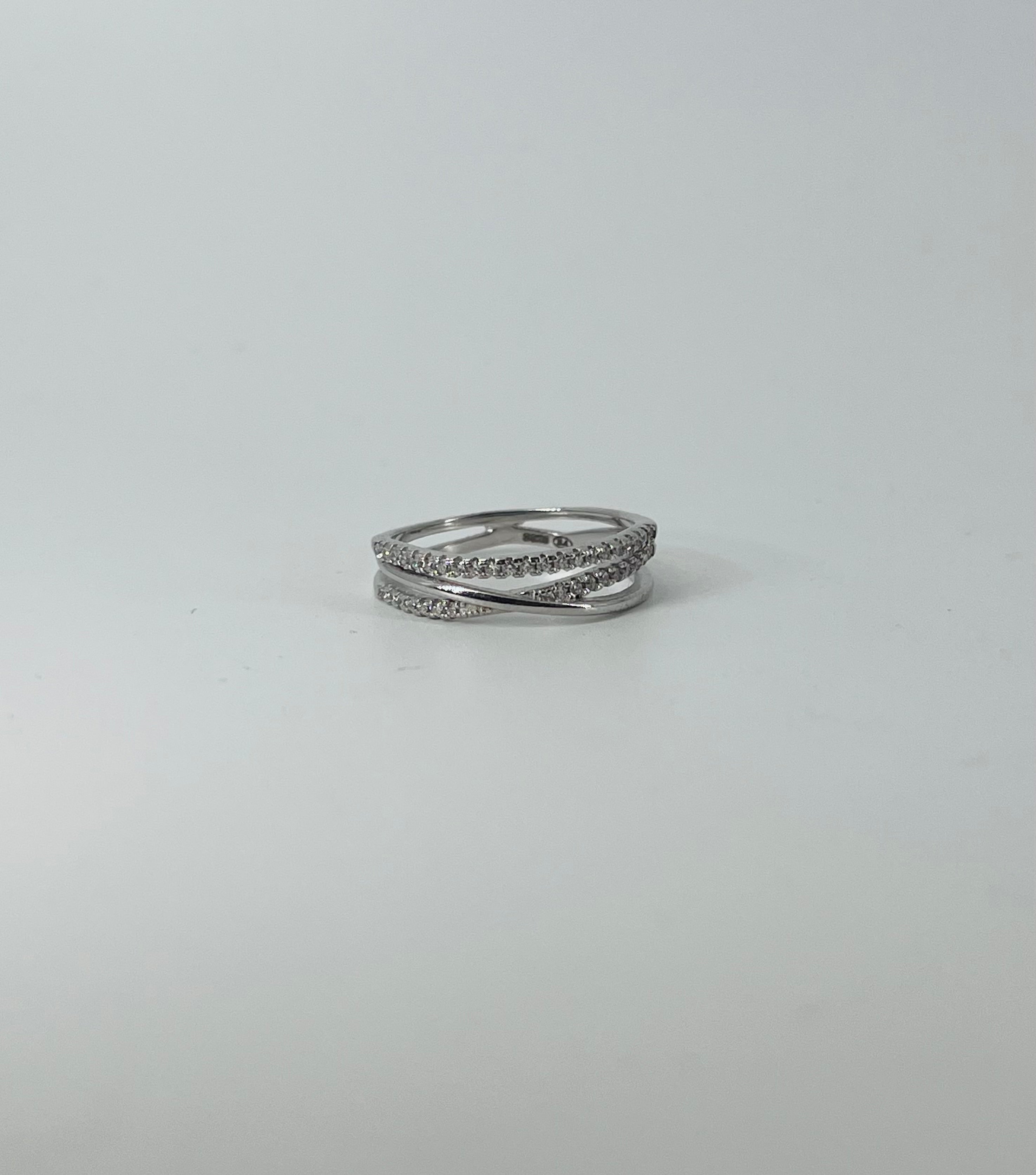 Diamond 3 Orbit Ring
