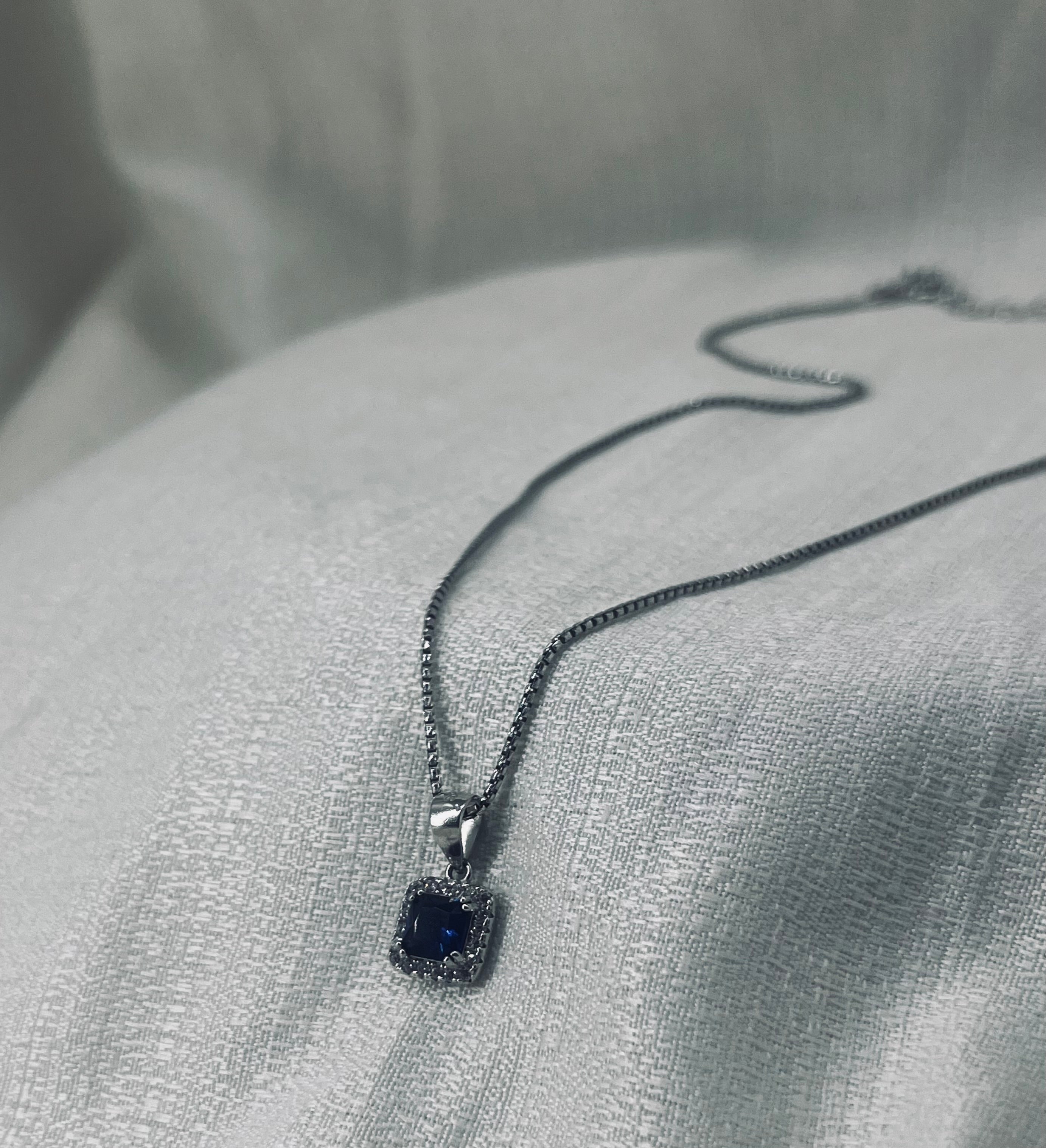 Blue sapphire Necklace