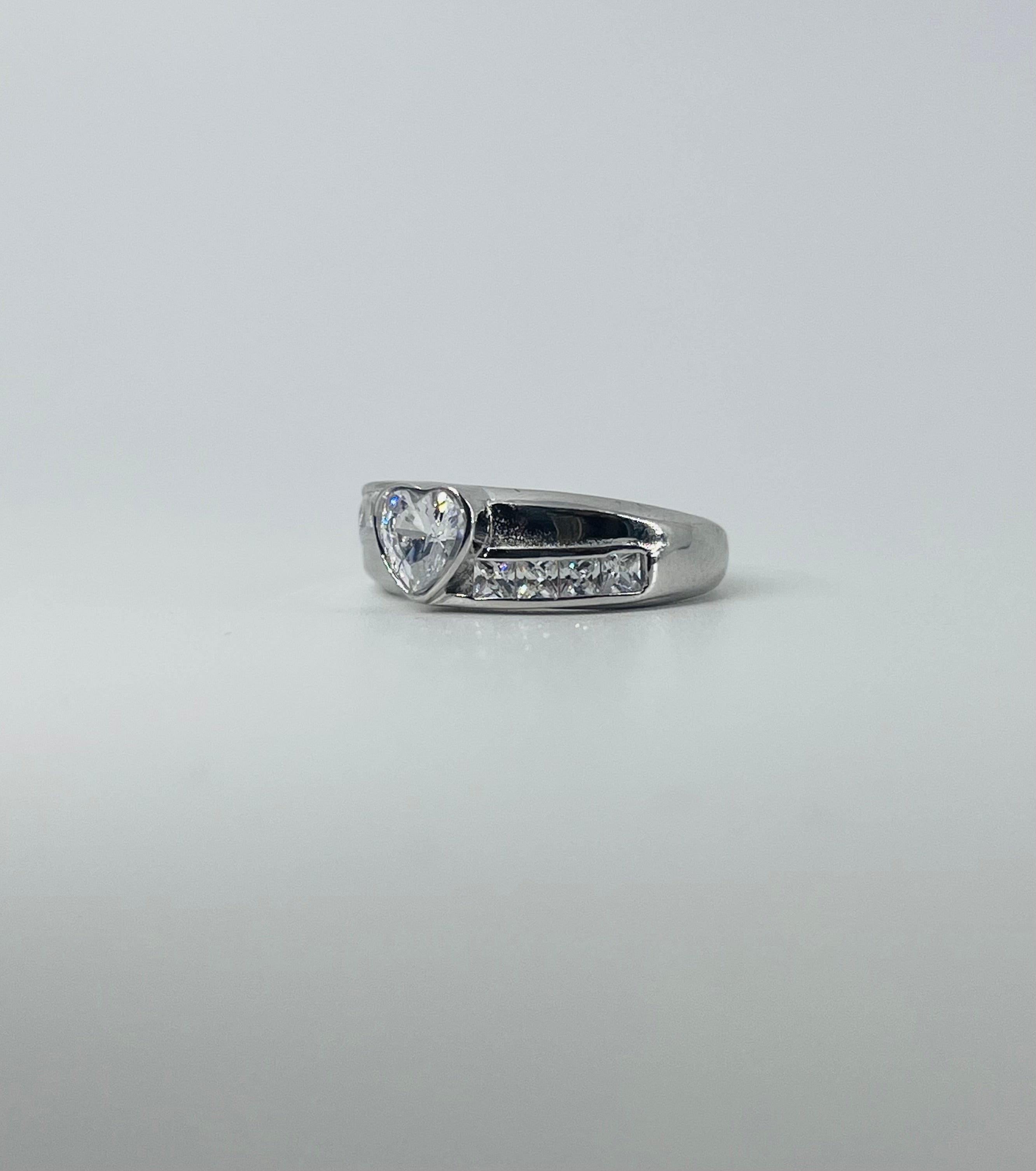 Diamond Heart Eternal Ring