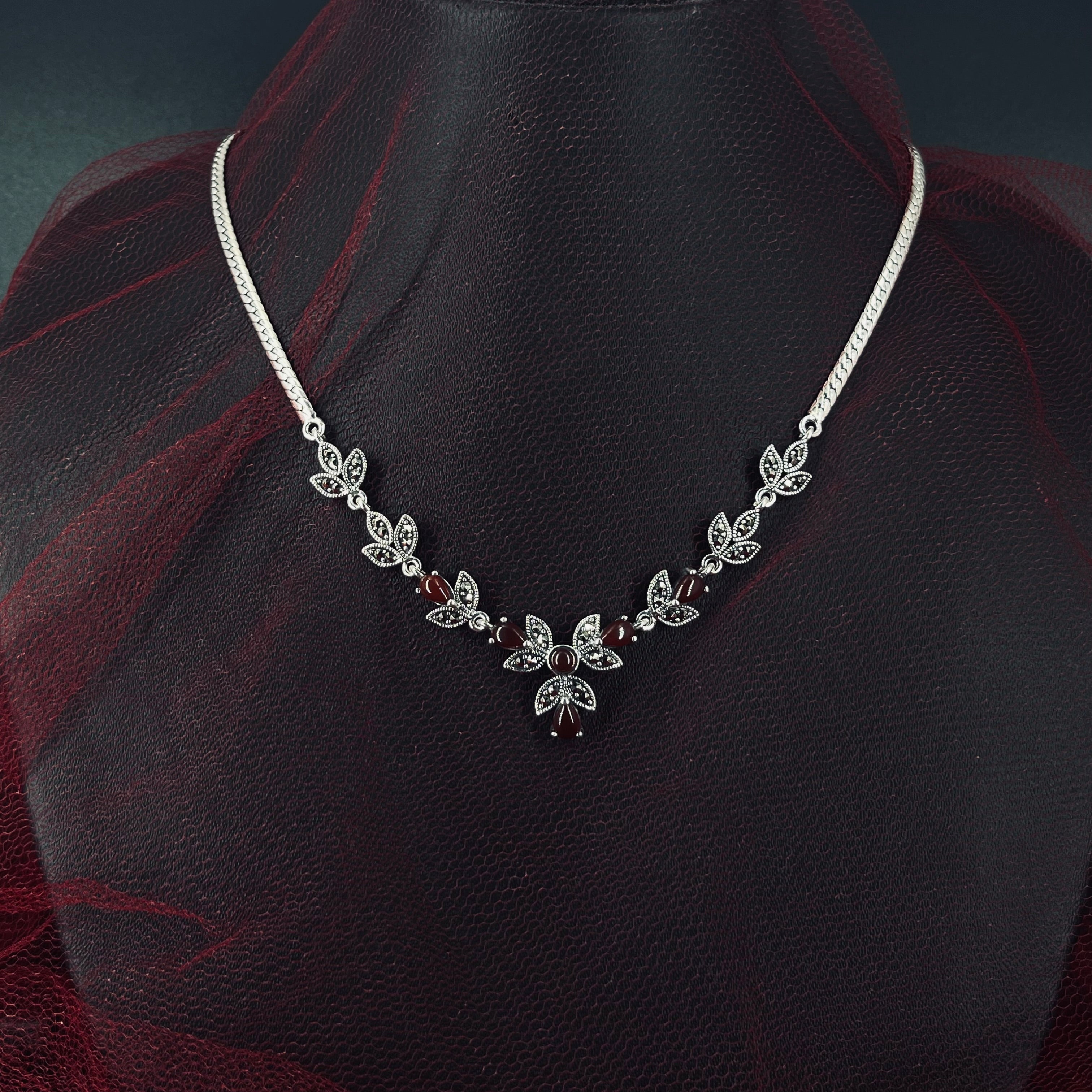 Brown Flora Necklace